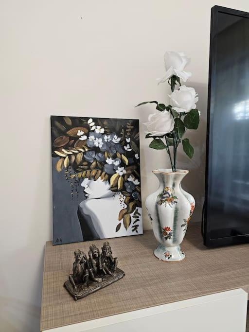 Serenity In The Heart Of Varna With Parking 외부 사진