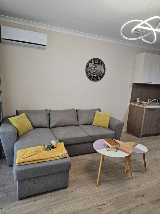Serenity In The Heart Of Varna With Parking 외부 사진