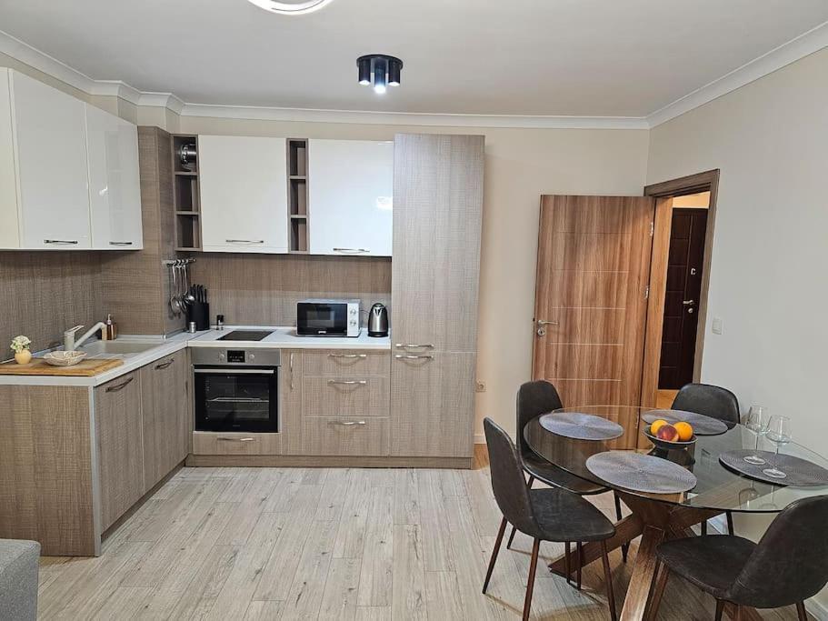 Serenity In The Heart Of Varna With Parking 외부 사진