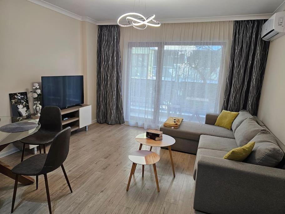 Serenity In The Heart Of Varna With Parking 외부 사진